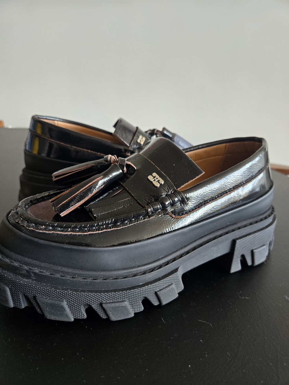GANNI Black Patent Leather Chunky Butterfly Tassel Loafers 38 NWOB - Picture 5 of 10